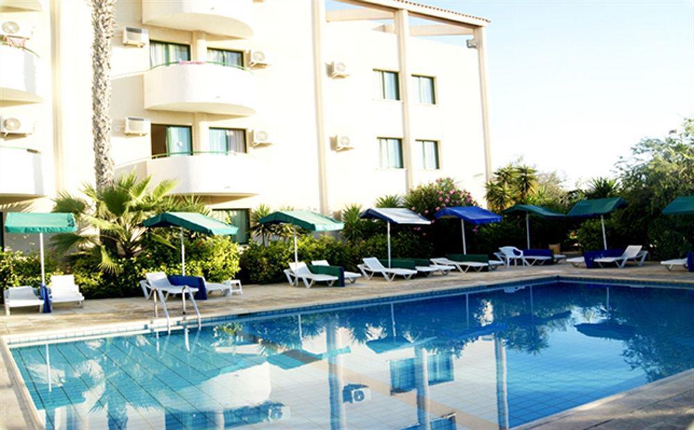 Mandalena Hotel Apartments Protaras Exteriör bild
