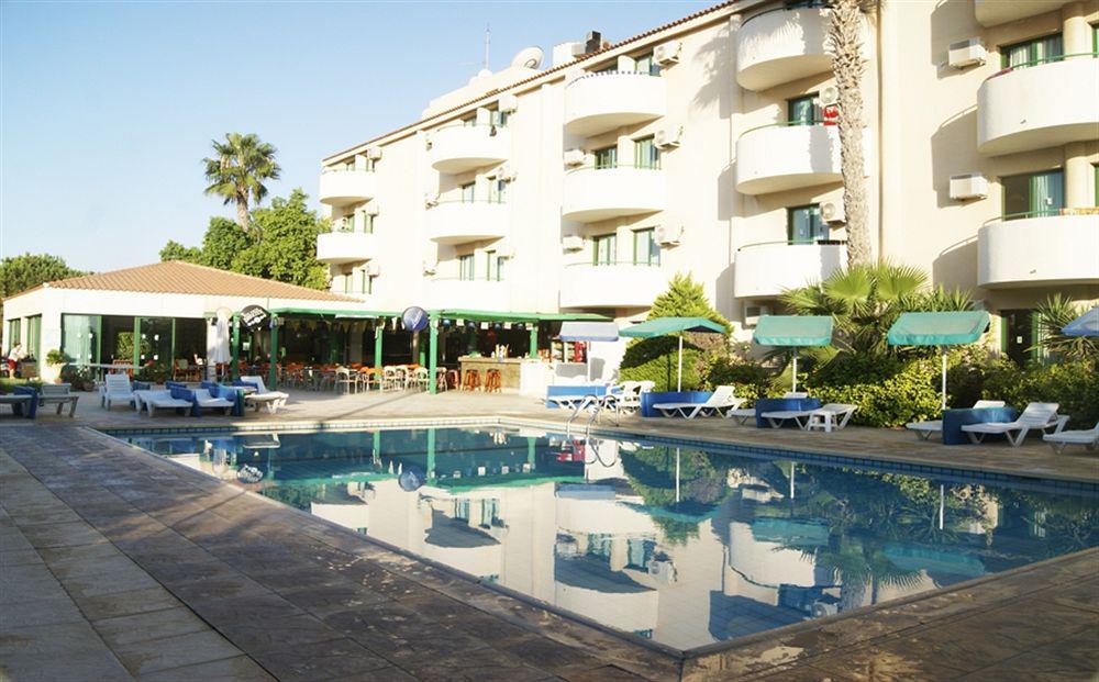 Mandalena Hotel Apartments Protaras Exteriör bild