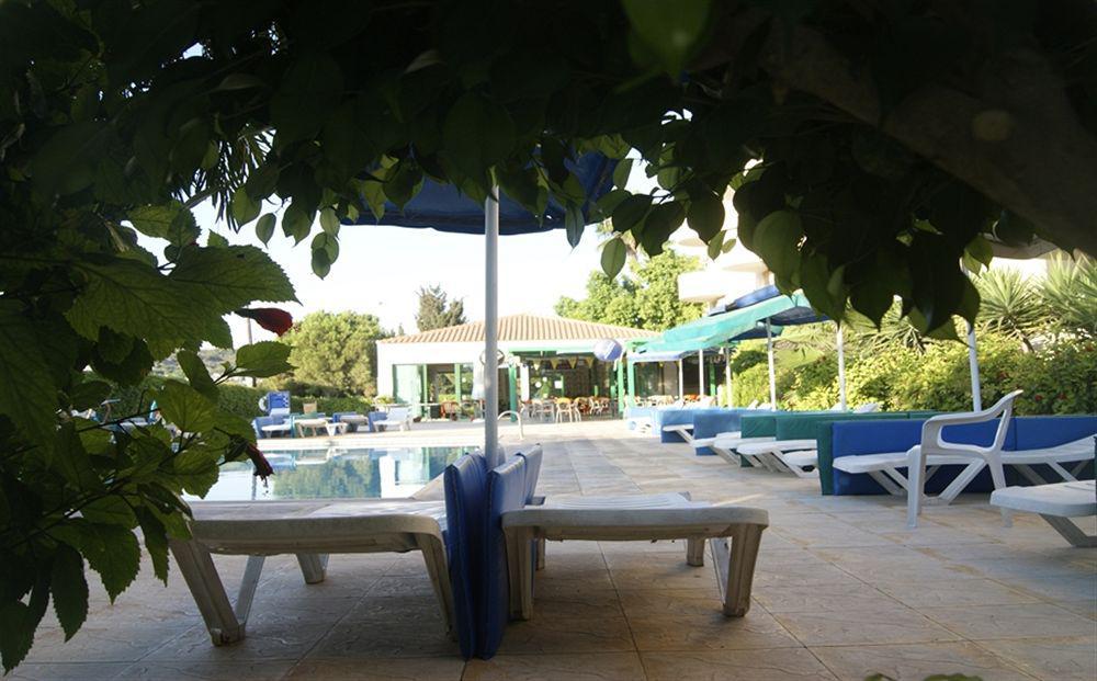 Mandalena Hotel Apartments Protaras Exteriör bild